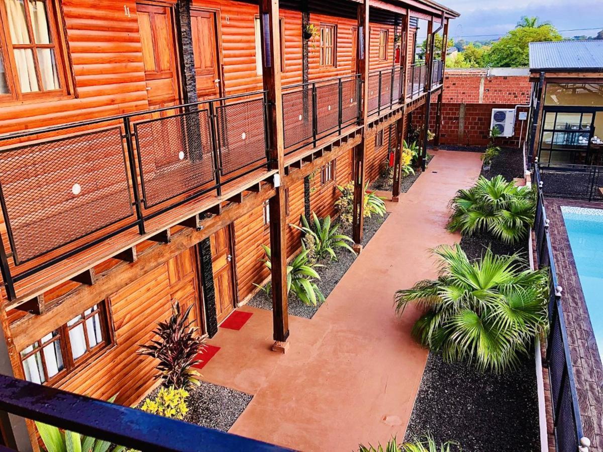 Hotel Alma Pura Puerto Iguazú Exterior foto