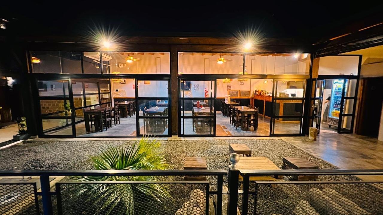 Hotel Alma Pura Puerto Iguazú Exterior foto